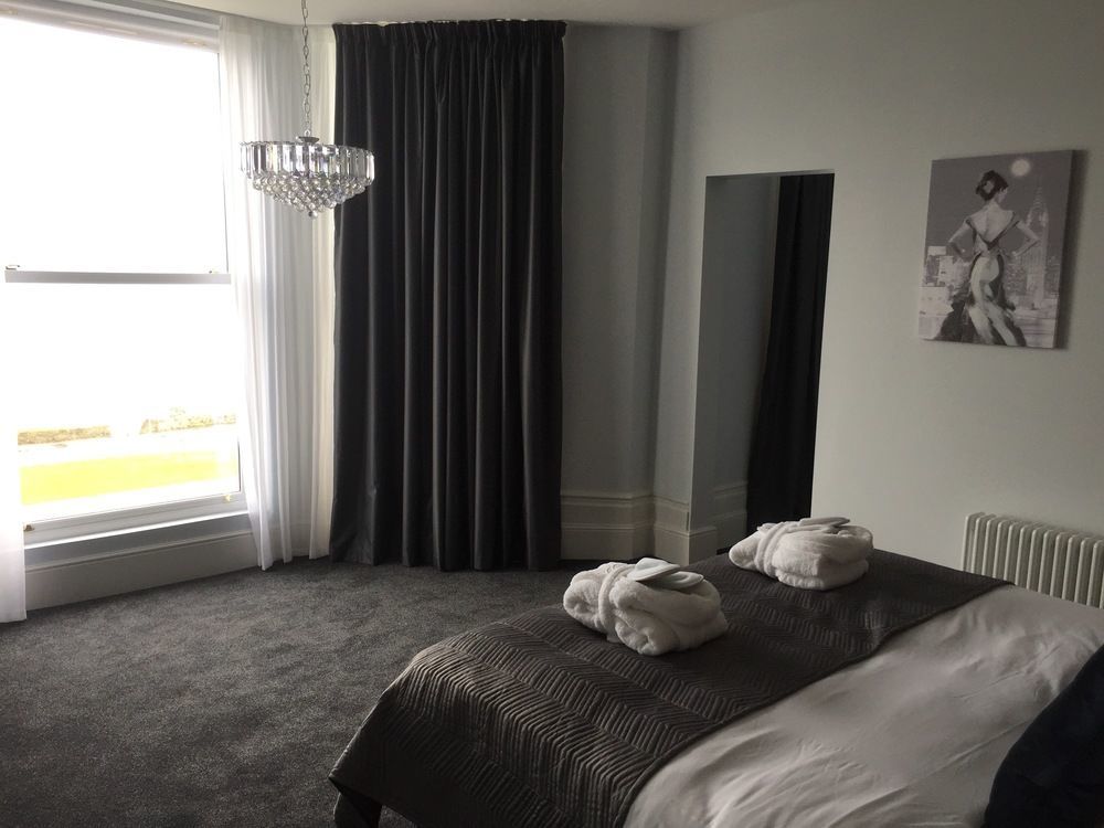 The View Hotel Folkestone, A Member Of Radisson Individuals Dış mekan fotoğraf