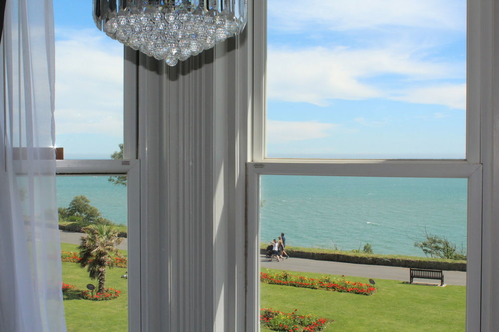 The View Hotel Folkestone, A Member Of Radisson Individuals Dış mekan fotoğraf